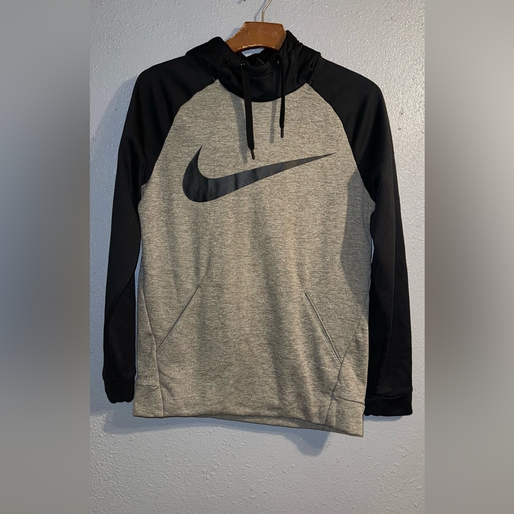 Nike sweater for men size small black and Grey not new normal wear.